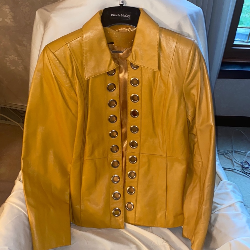 Pamela McCoy Womens leather jacket.